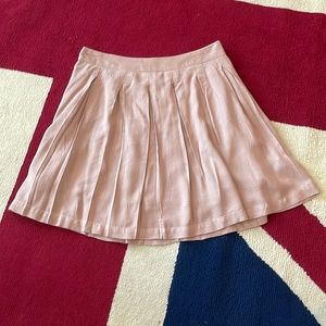 Cute lightweight skirt!